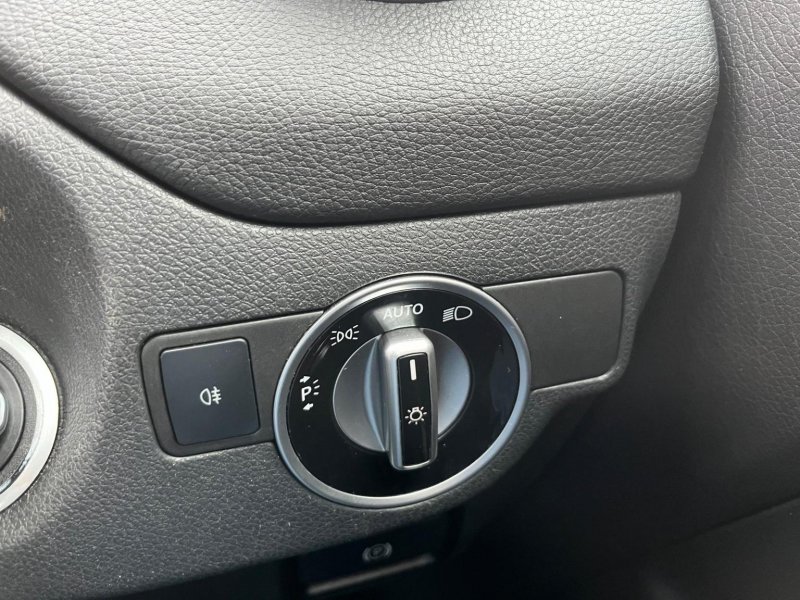 MERCEDES-BENZ GLA CLASS