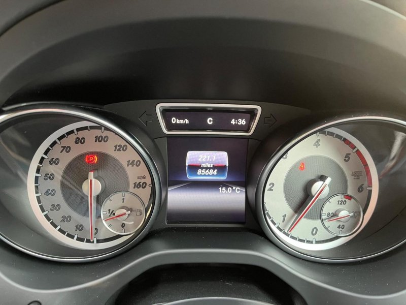 MERCEDES-BENZ GLA CLASS