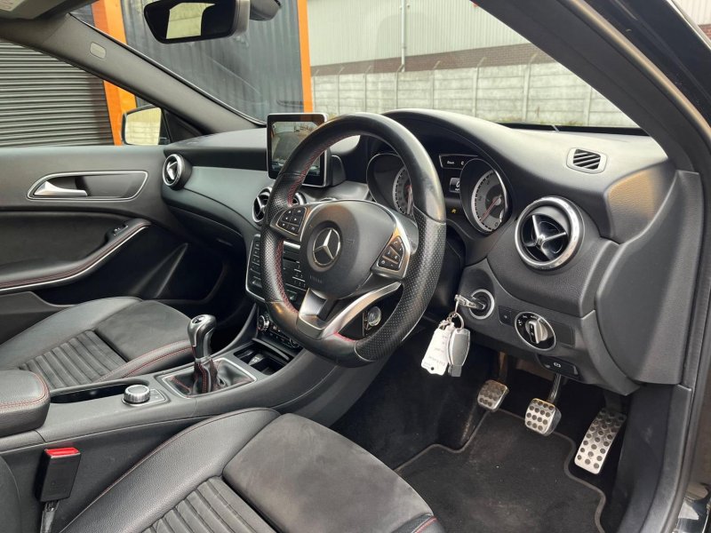 MERCEDES-BENZ GLA CLASS