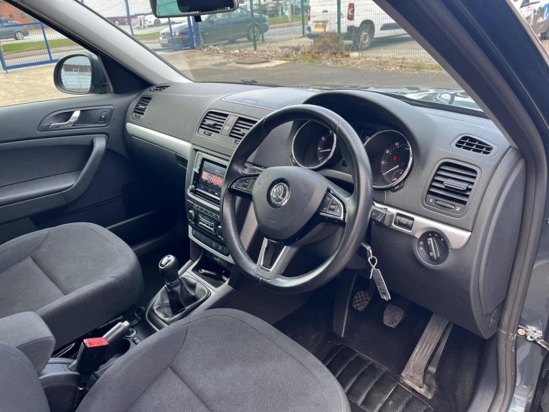 SKODA YETI